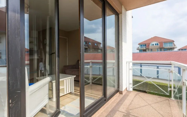 Spacious Apartment With View