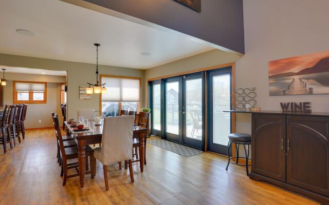Expansive Retreat on 5 Acres in Shakopee!