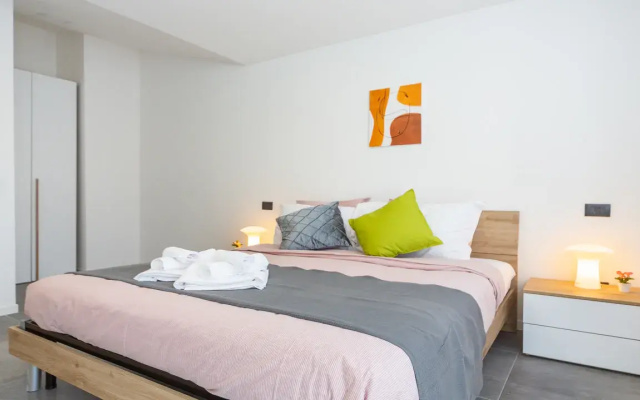 KHL apartments