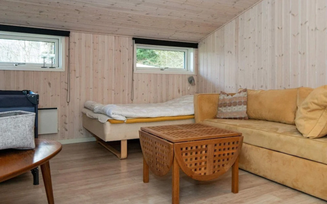 10 Person Holiday Home in Ronde