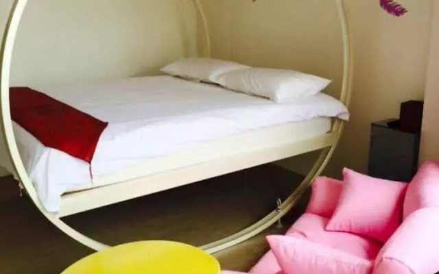 Stay In Bed Hostel