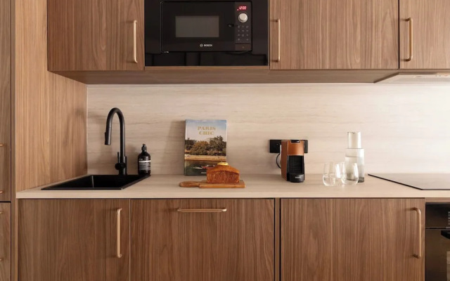 Chic A/C Central apt - 2bdr/6p - Faubourg s/ Denis