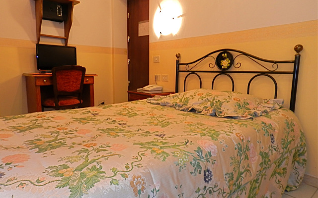 Hotel Desiree