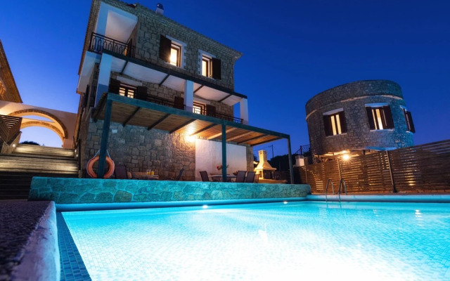 Armonia Seaside Villas