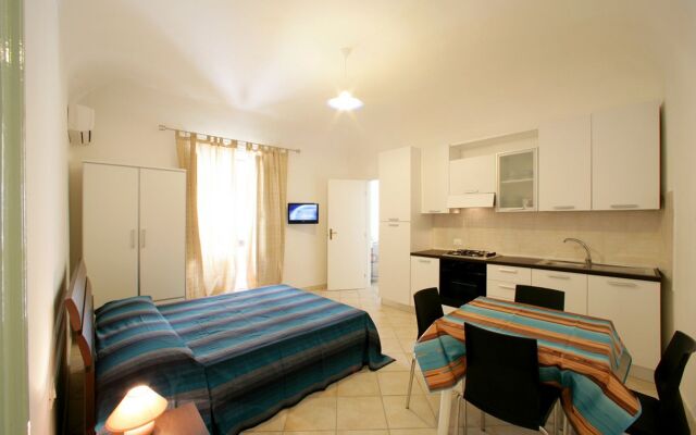 Flavica Home Holiday