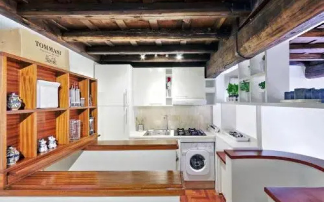 Pantheon Lyuxury Apartment