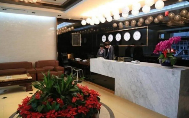 Hualian Plaza Hotel