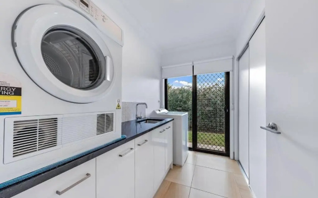 Airlie Beach Home
