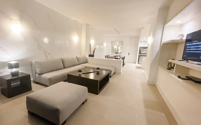 Aldea Thai by Playa Moments