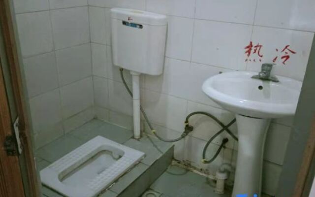 Nanchang Nuanxin Hotel (Shuanggang Subway Station Branch)