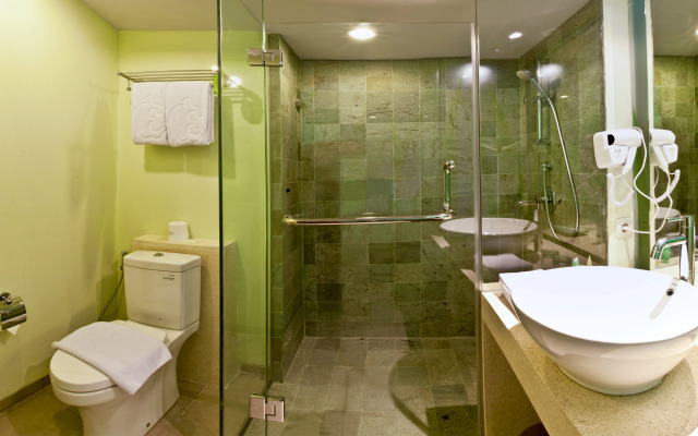 EDEN Hotel Kuta Bali