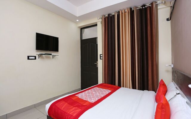 OYO 8232 Hotel KRB Paradise