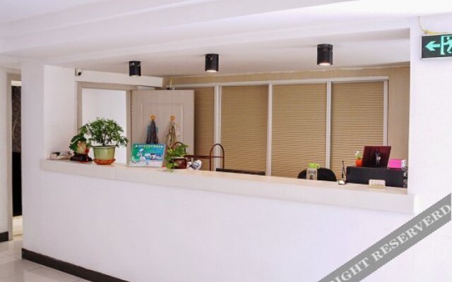 Xirun Hostel Qingdao