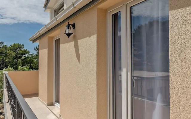 Beach Resort Apartments Bucina