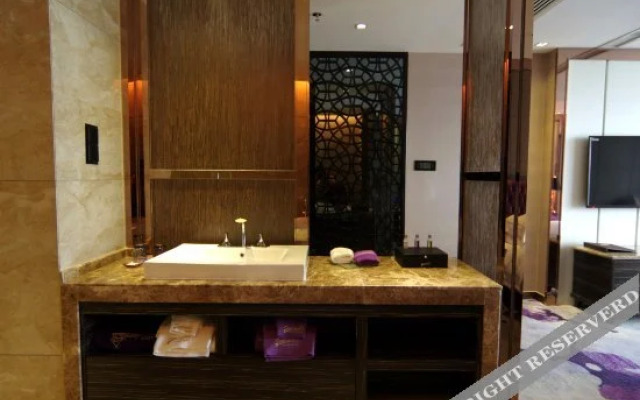 Shuangyuhui River View Hotel