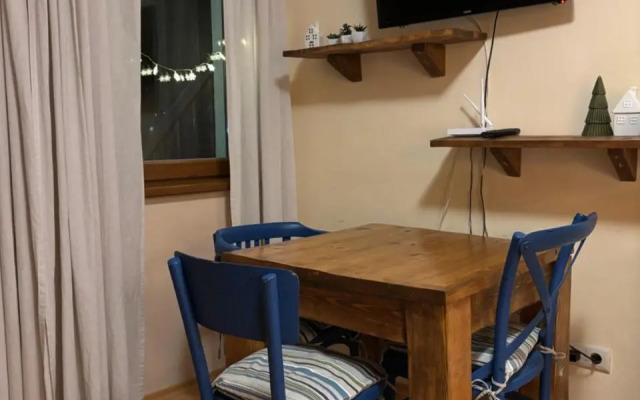 Studio Kris Villa Park