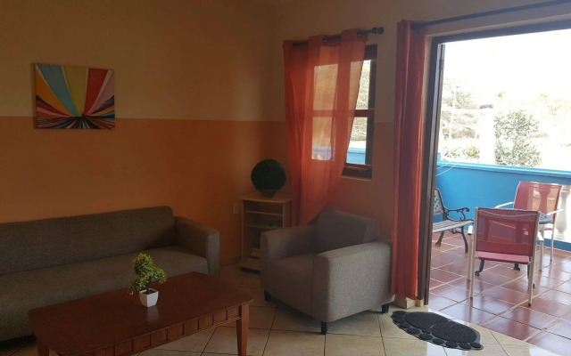 Sea Horizon Apartments (across from Mambo Beach)