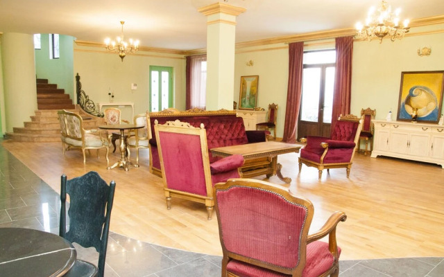 Chateau Gabriel
