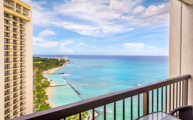 Hyatt Regency Waikiki Beach Resort & Spa