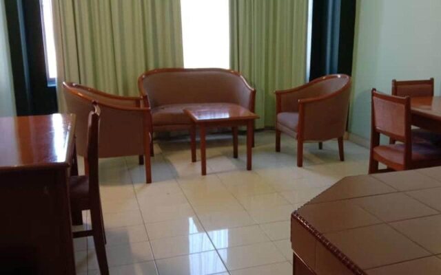 Somerset Hotel