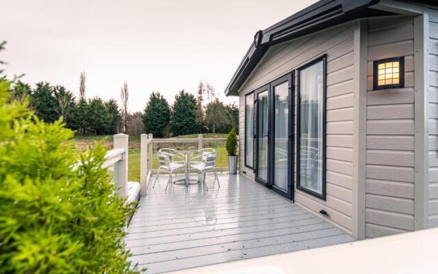 Hidden Jewel Lodge with Hot Tub