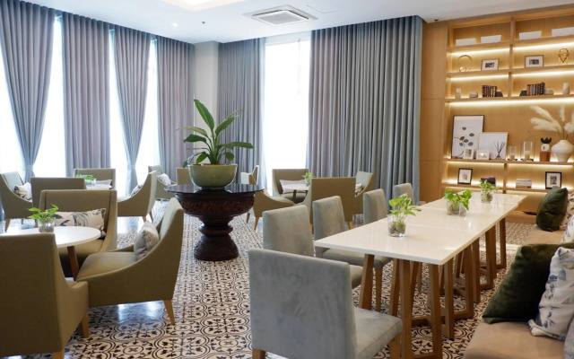 Harvest Hotel