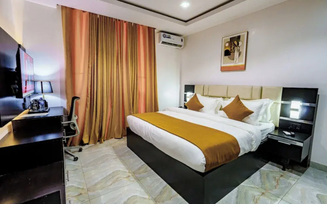 Roston Hotels