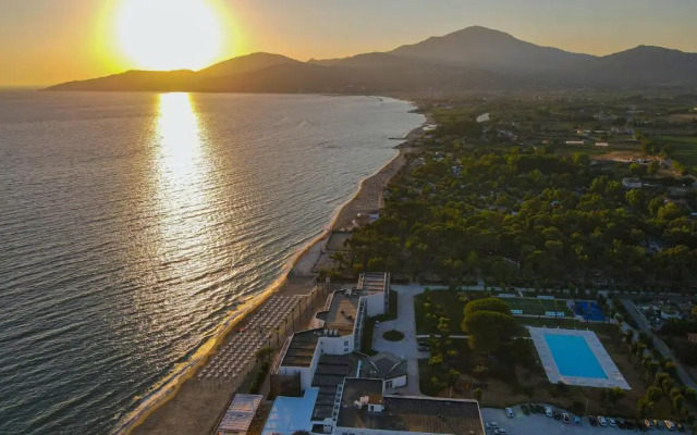 Eleamare Resort