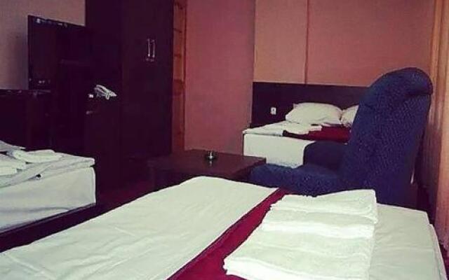 Roma Hotel