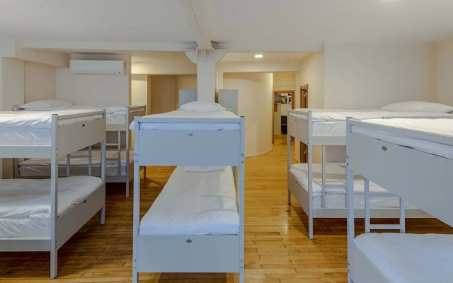 Sanat Hostel Taksim