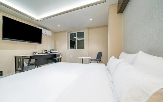 Busan Mora Hotel 979