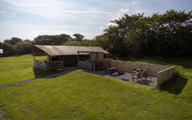 Three Cliffs - Safari Glamping Tent - Llangennith