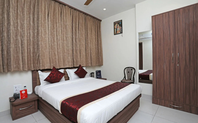OYO 10131 Hotel Raj