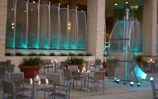 Renaissance Mobile Riverview Plaza Hotel