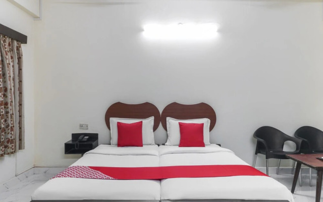 OYO 43893 Uhome Hotel Pvtltd