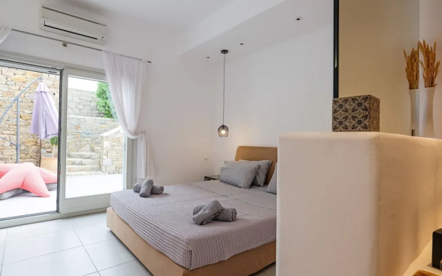 Lux Villa, 5 Master BR, Private Pool, Sunset View!