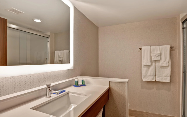 Holiday Inn Express Boston by IHG