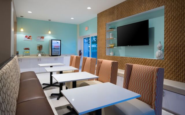 Holiday Inn Resort Nassau