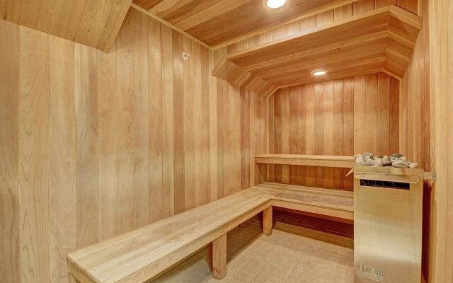 Highland Greens Lodge 211