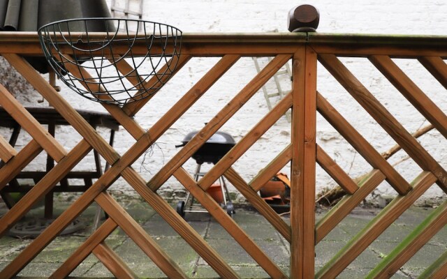 Modern 2 Bedroom Apartment