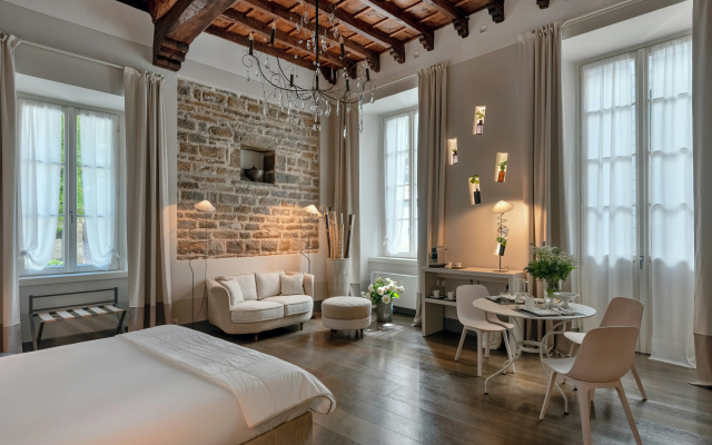 GombitHotel