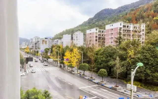 Youyang Manyue Hotel