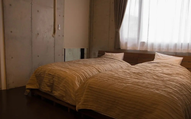 Treeside Hotel & Apartment