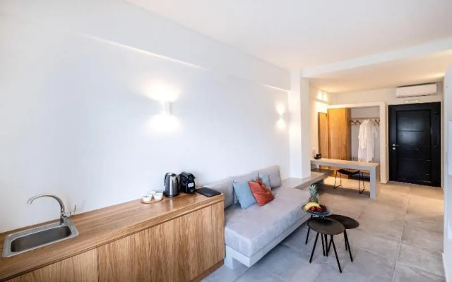 George & Joanna Suites