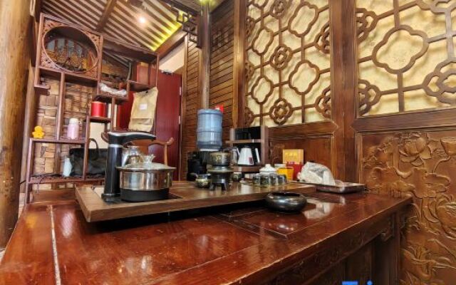 Zhangjiajie Wulingju Hotel