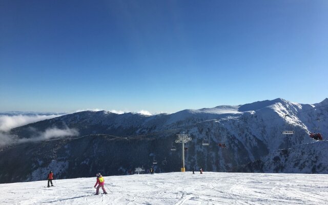 Bansko ski apartment