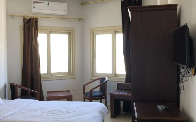 Royal NJ Hotel