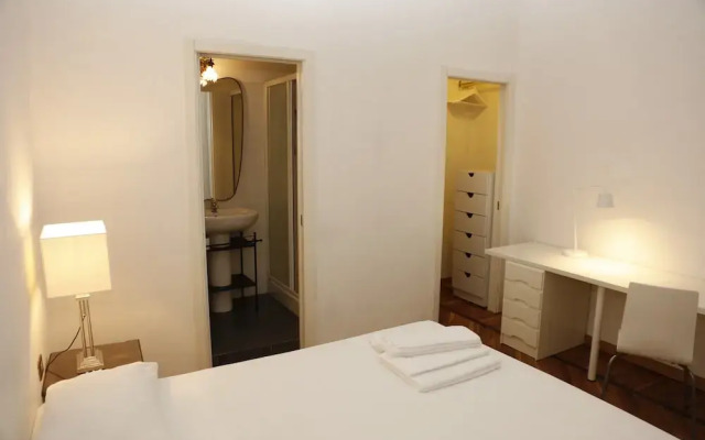 dHomes - Apartments and Rooms - Room 102