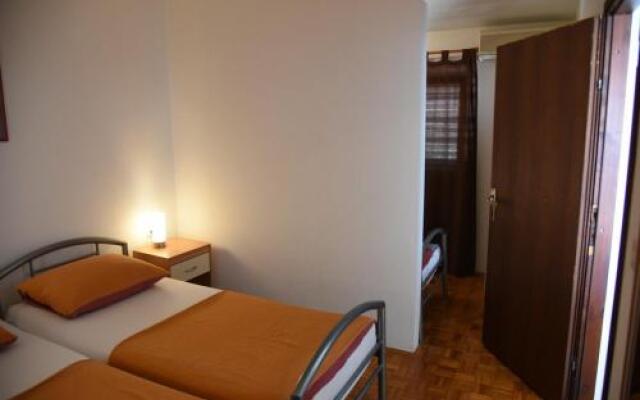 Apartments Ema