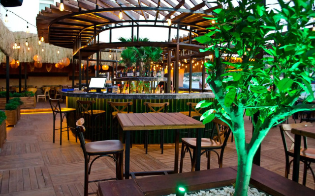 Kerman Hotel